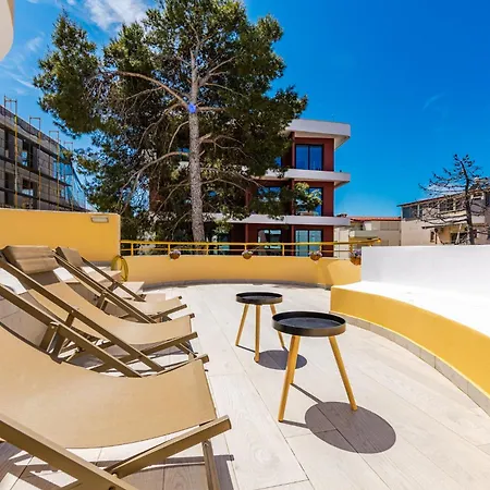 The Rooftop Experience By Ps Appartement Golem (Tirana)