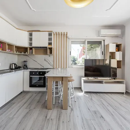 Apartment The Rooftop Experience By Ps Golem (Tirana)